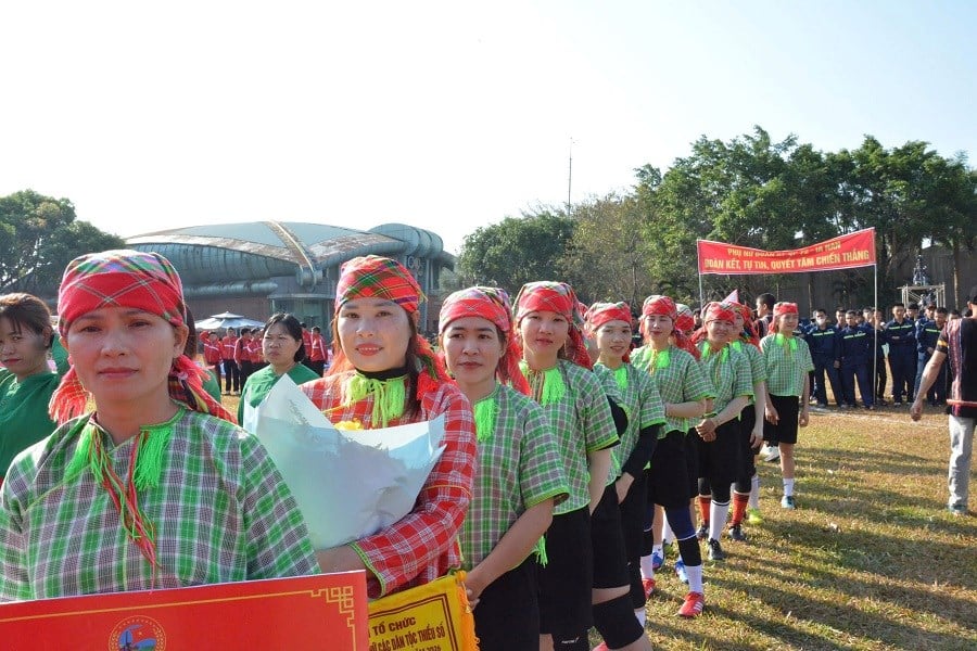 자라이성 소수민족 여성 축구 토너먼트, 흥미진진한 경기 펼쳐져 - 사진 3