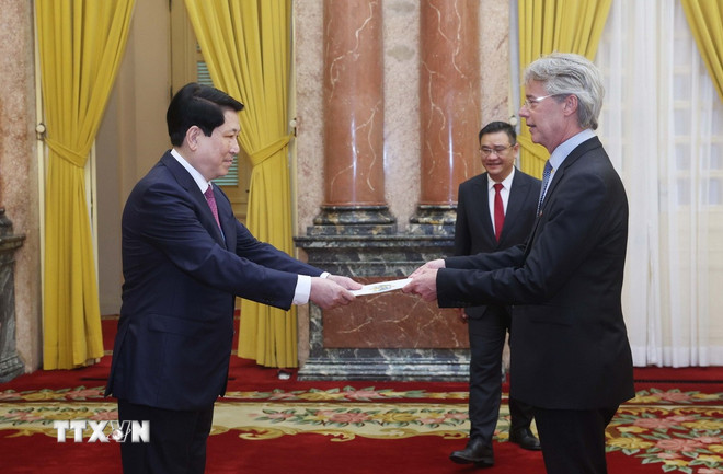ttxvn-chu-tich-nuoc-tiep-dai-su-dominica-trinh-quoc-thu-1.jpg