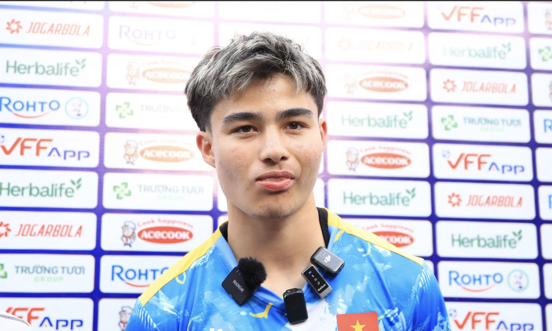 Moric spreekt vloeiend Vietnamees, staat op het punt zijn proefperiode bij het Vietnamese U23-team a