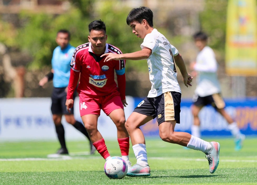 Persaingan untuk gelaran individu adalah sengit - Foto 1.