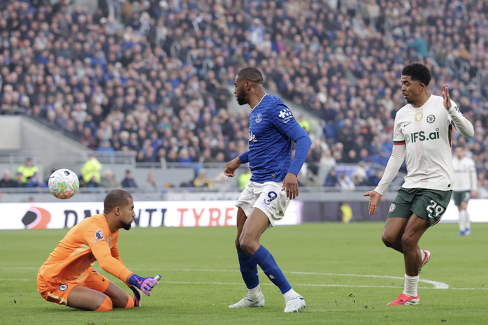 Chelsea a subi une défaite surprise face à Everton, risquant de manquer la qualification européenne - Photo 2.