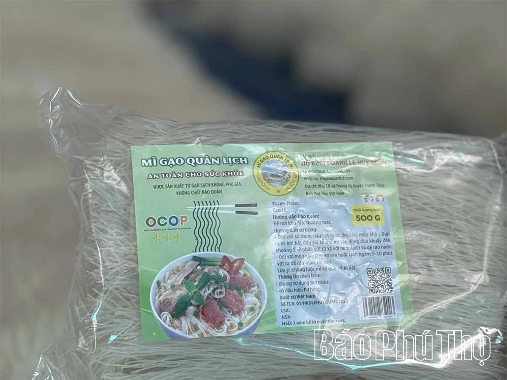 Preservare la tradizione della produzione di tagliatelle di riso pulite a Hoang Xa.