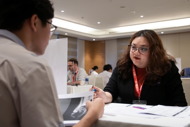 Chuyên gia bày cách ứng dụng AI ôn thi IELTS đạt điểm cao - Ảnh 2.