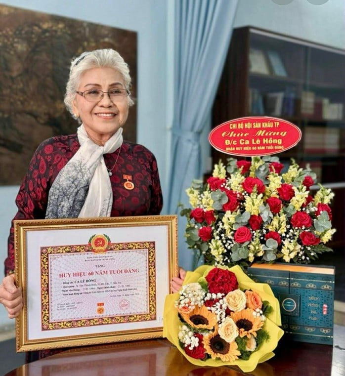 NSƯT Ca Lê Hồng nhớ về