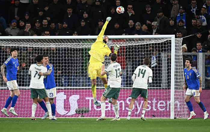 Play-off World Cup 2026: Ý thắng chật vật Bắc Ireland, mơ giành vé đến Bắc Mỹ - Ảnh 6.
