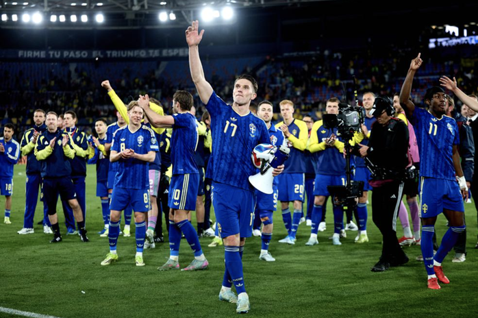 Gyokeres realizza una tripletta, la Svezia raggiunge la finale dei play-off per la Coppa del Mondo - Foto 4.