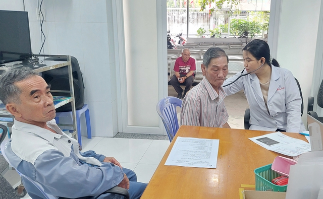 A Ho Chi Minh City vengono effettuati simultaneamente screening sanitari in 60 località - Foto 1.