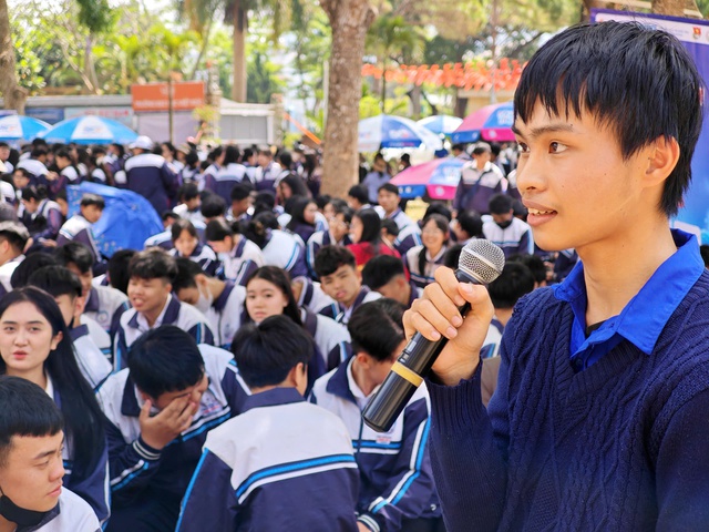 Può una persona non brava in matematica diventare un Không giỏi toán có thể trở thành 'hacker vĩ đại' được không?- Ảnh 1.