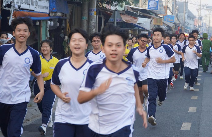 Hơn 600 học sinh, sinh viên xã Hóc Môn 