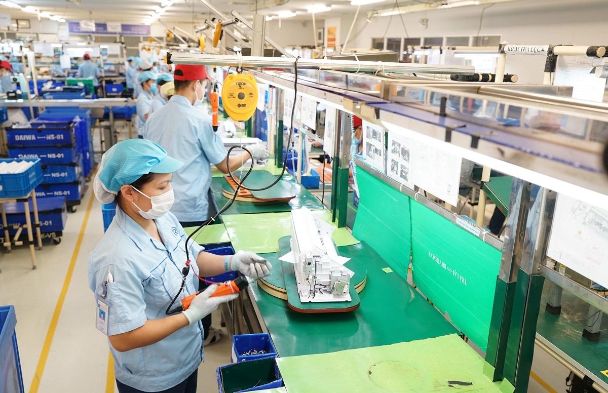 Migliorare l'efficienza dei collegamenti tra banche, imprese e autorità locali è un fattore chiave per garantire un flusso di credito più agevole. Nâng cao hiệu quả kết nối giữa ngân hàng - doanh nghiệp - chính quyền địa phương là yếu tố then chốt để dòng vốn tín dụng thông suốt hơn