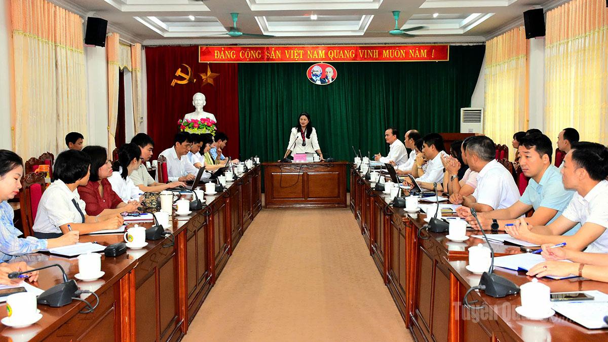 Vuong Ngoc Ha, Deputy President of the Provincial Peoples Committee, Works with Tan Trao University.