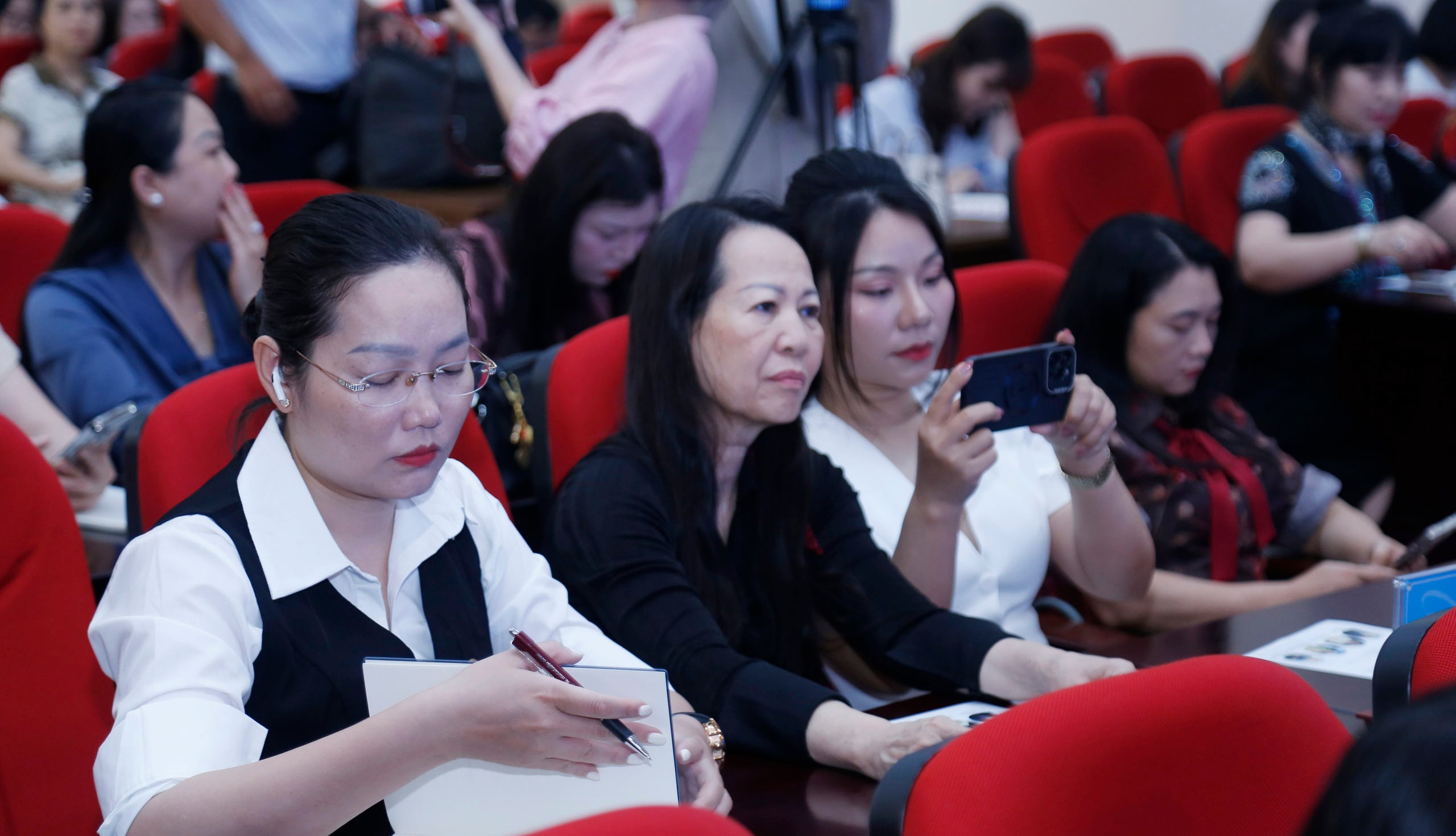 Trang bị kiến thức pháp lý cho phụ nữ khởi nghiệp- Ảnh 8.