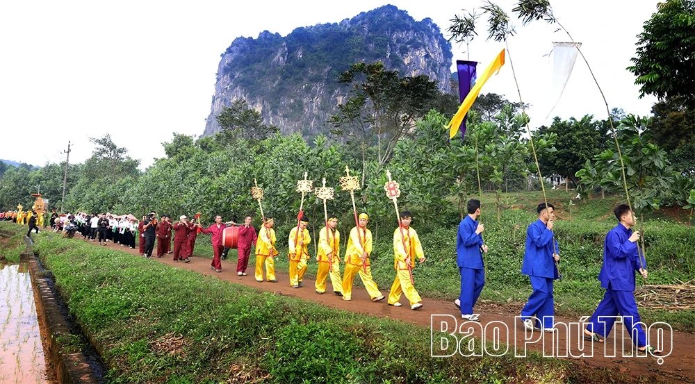 Preservare lo spirito di Muong Khenh attraverso il Festival del Tempio di Khenh