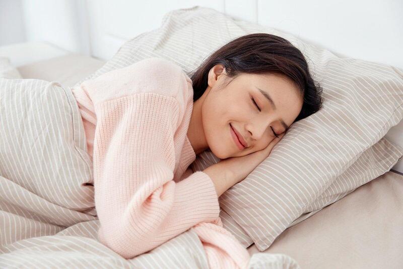 6 erbe che aiutano a dormire bene in modo naturale senza melatonina - Immagine 1. 6 thảo dược giúp ngủ ngon tự nhiên không cần dùng melatonin- Ảnh 1.