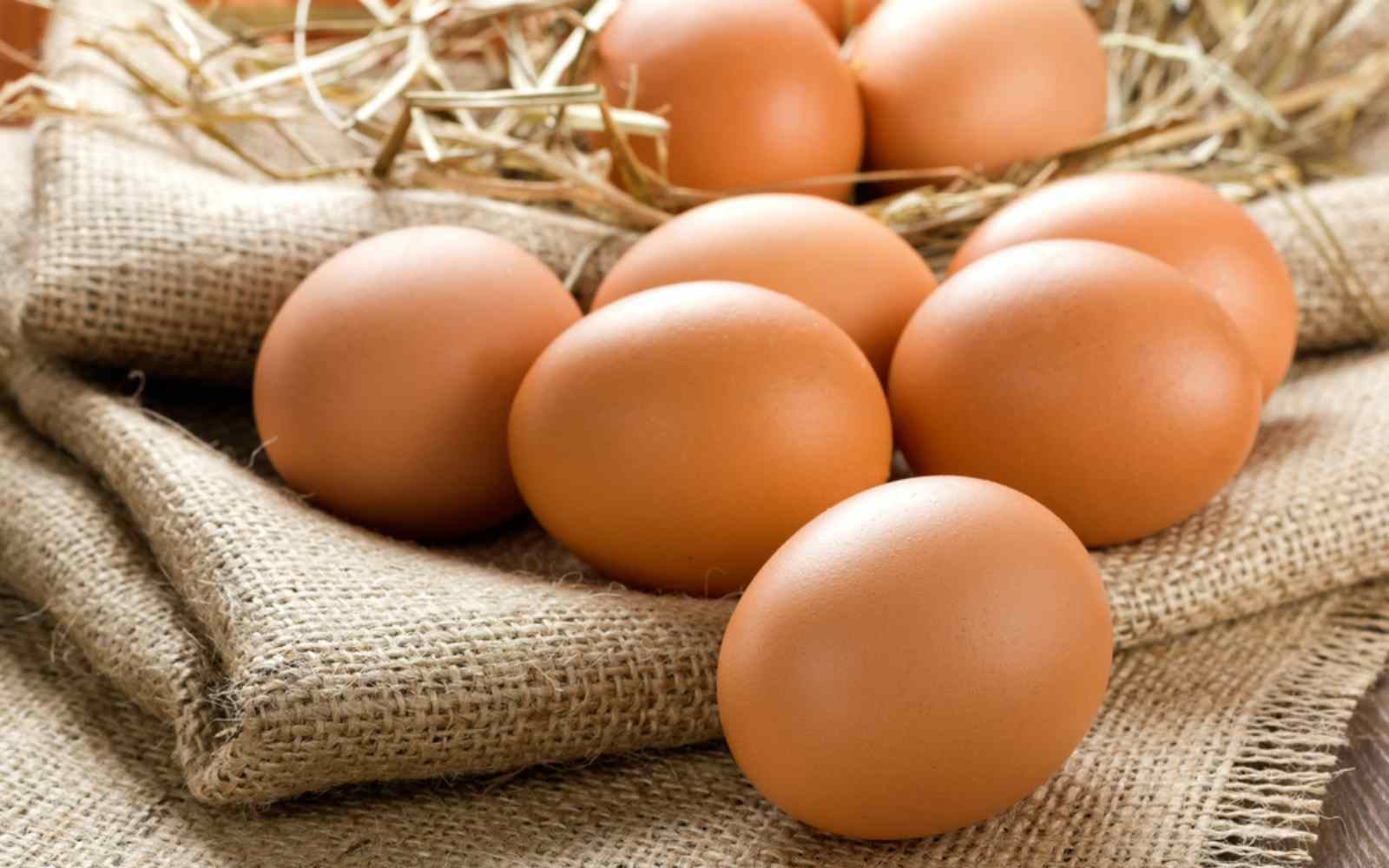 4 bevande ricche di vitamina D che aiutano a rafforzare le ossa - Immagine 3. Cách dùng trứng tốt nhất hấp thụ tối đa vitamin D