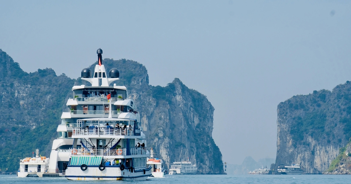 Door de verbinding tussen Ha Long Bay en Lan Ha Bay komt er een einde aan de 