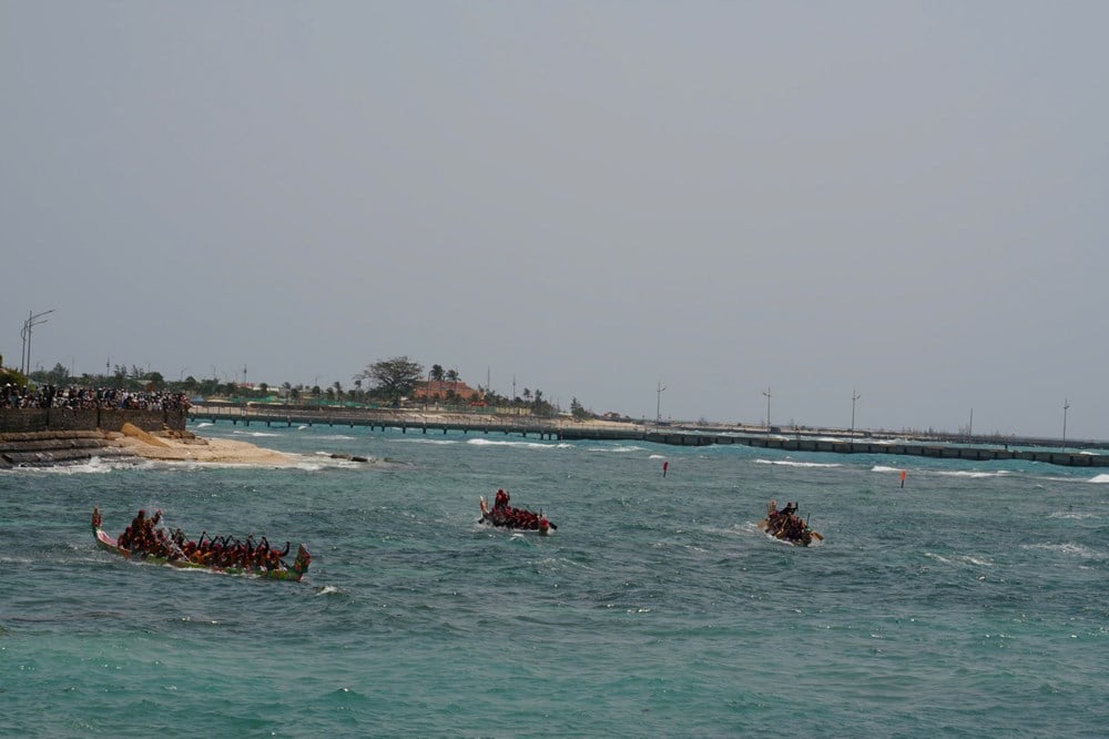 La cerimonia di offerta di sacrifici ai soldati di Hoang Sa sull'isola di Ly Son - foto 5