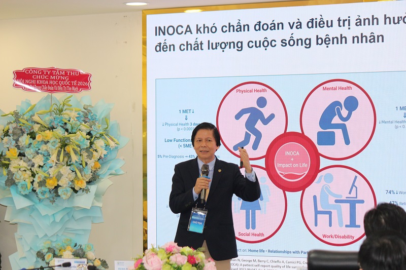 BSCKII Phan Nam Hùng – Giám đốc chuyên môn Bệnh viện Bình Định, chia sẻ thông tin.