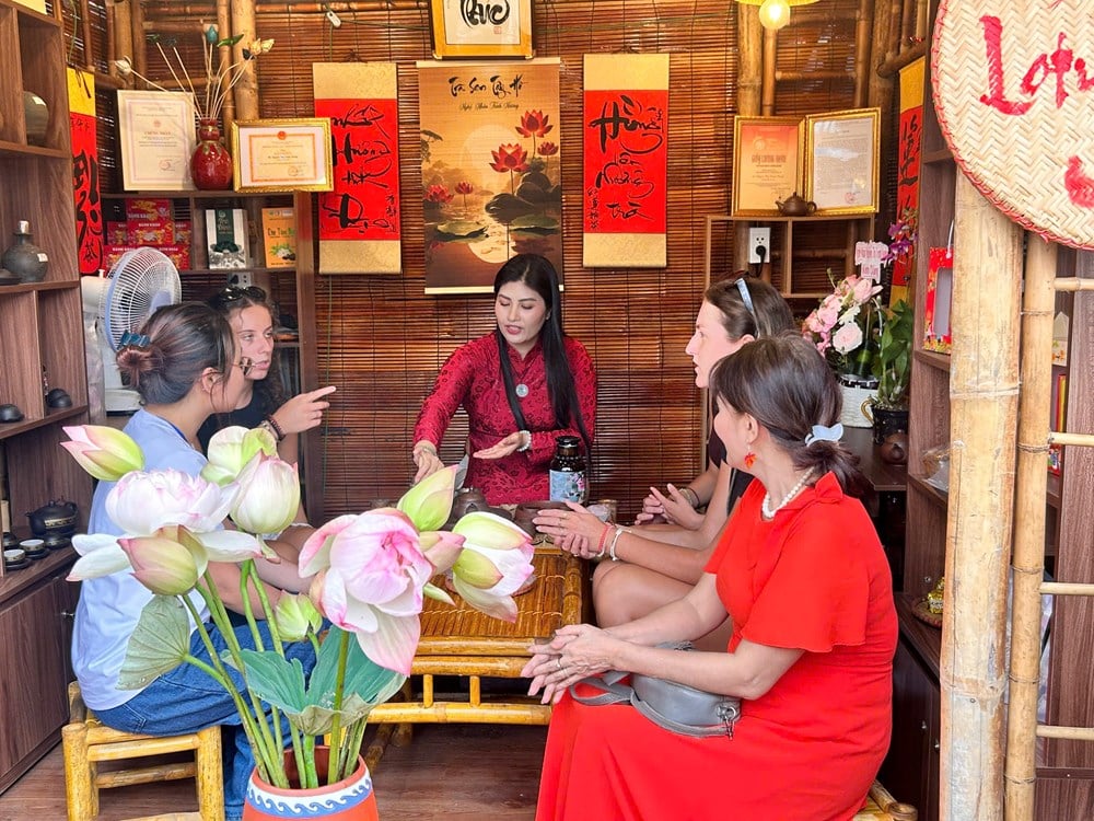 Spre Hanoi-kultur gjennom lotus-te - bilde 2