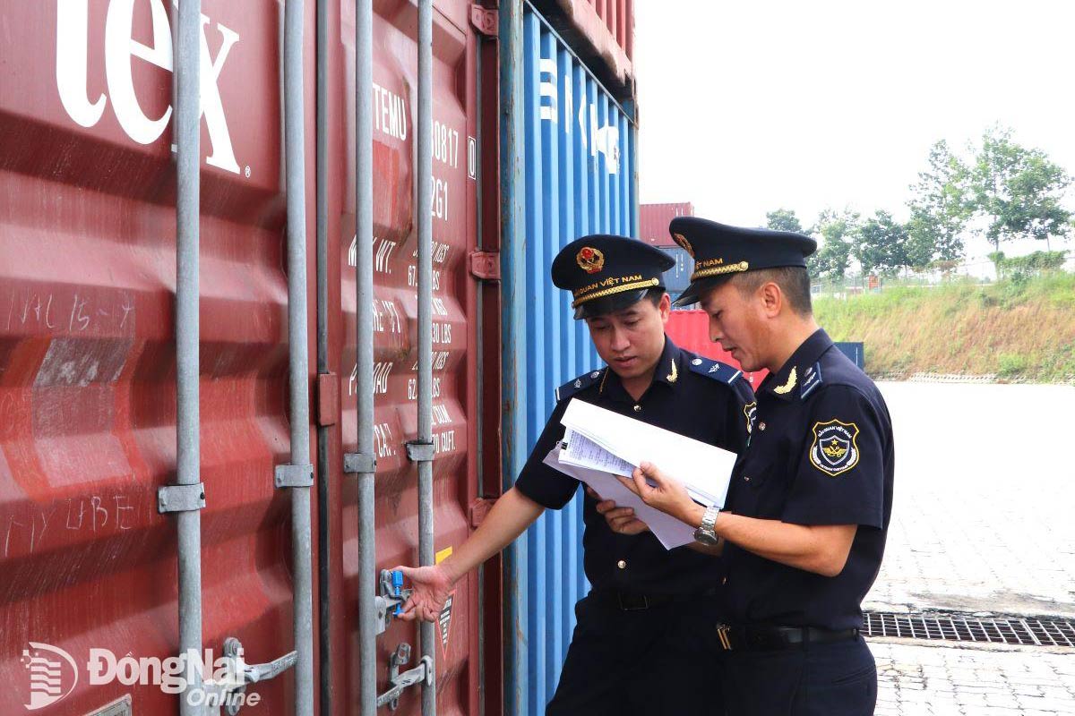 Customs authorities are strengthening risk control measures.