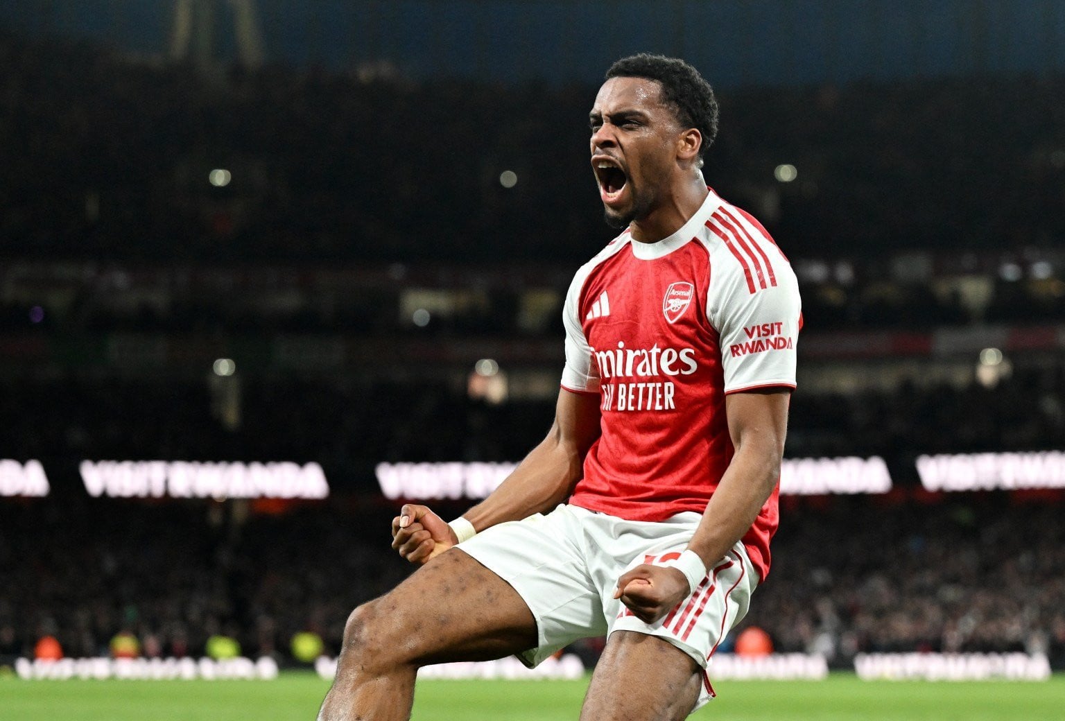 www_thesun_co_uk jurrien timber arsenal ສະຫຼອງການຍິງປະຕູ 1063146284 (1).jpg