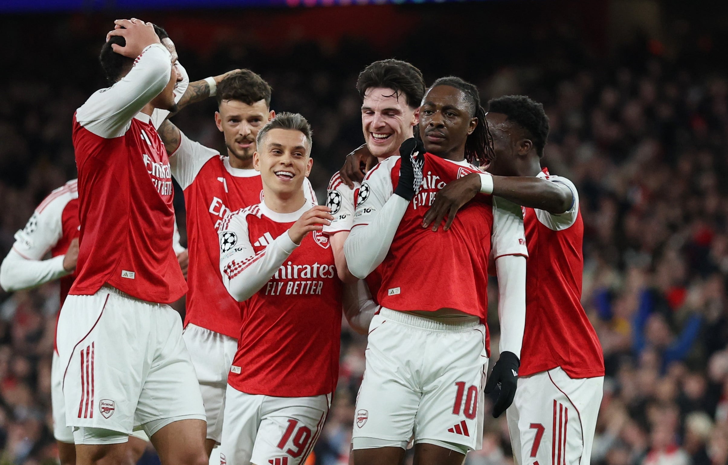 アーセナル、プレミアリーグ 写真1 Arsenal, Premier League anh 1