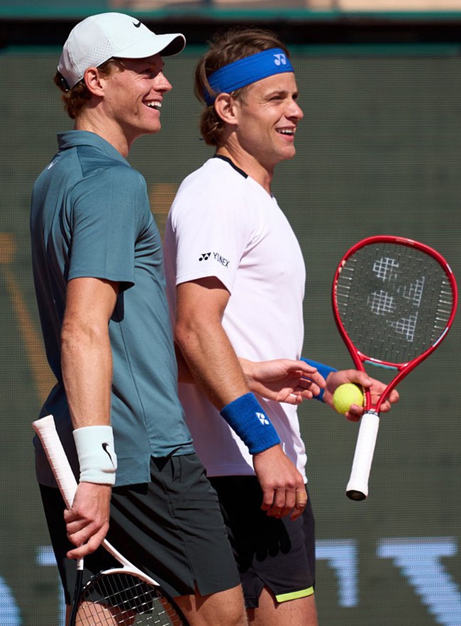 Sinner bỏ rơi đồng đội ở đôi nam Monte Carlo Masters 2026 - Ảnh 1.