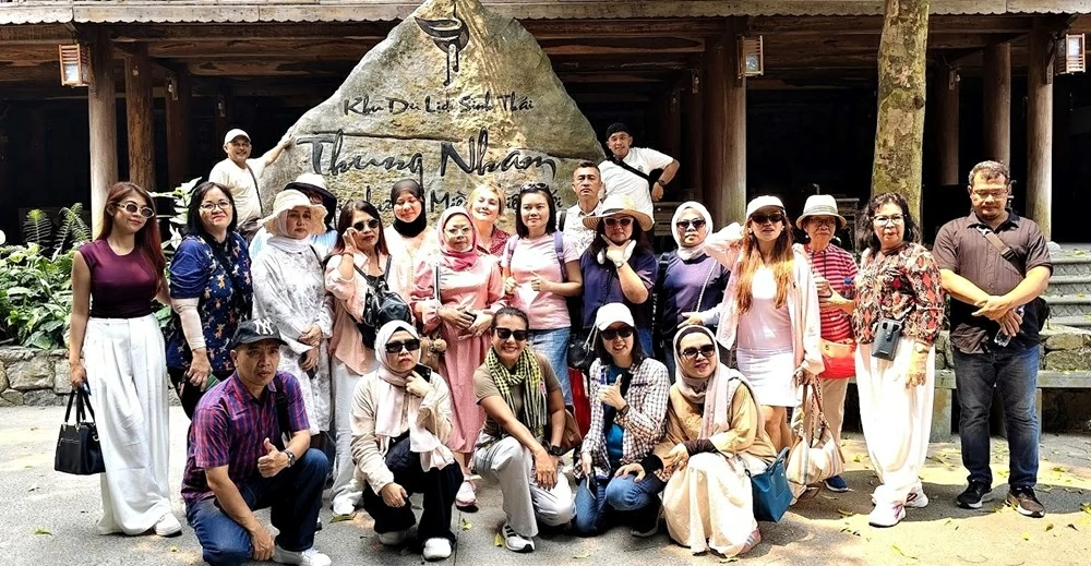 Lữ hành quốc tế tăng cường kết nối qua hành trình famtrip Việt Nam