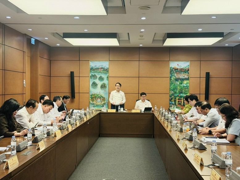 Gỡ 'điểm nghẽn' thể chế để đạt mục tiêu tăng trưởng từ 10% trở lên- Ảnh 3.