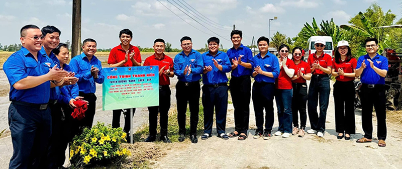 Xung kích, tình nguyện vì Cần Thơ xanh - sạch - đẹp