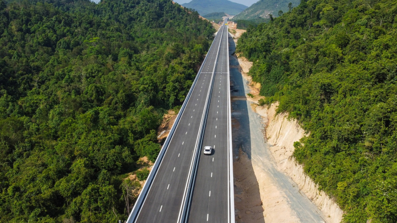 On April 30th The North South Expressway Through Central Vietnam Was on-april-30th-the-north-south-expressway-through-central-vietnam-was