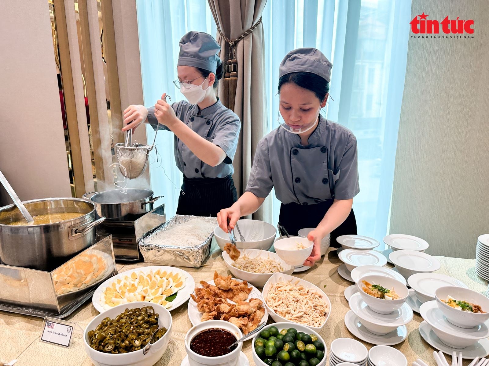 Promuovere la cultura e la cucina malese presso il pubblico vietnamita. Chú thích ảnh