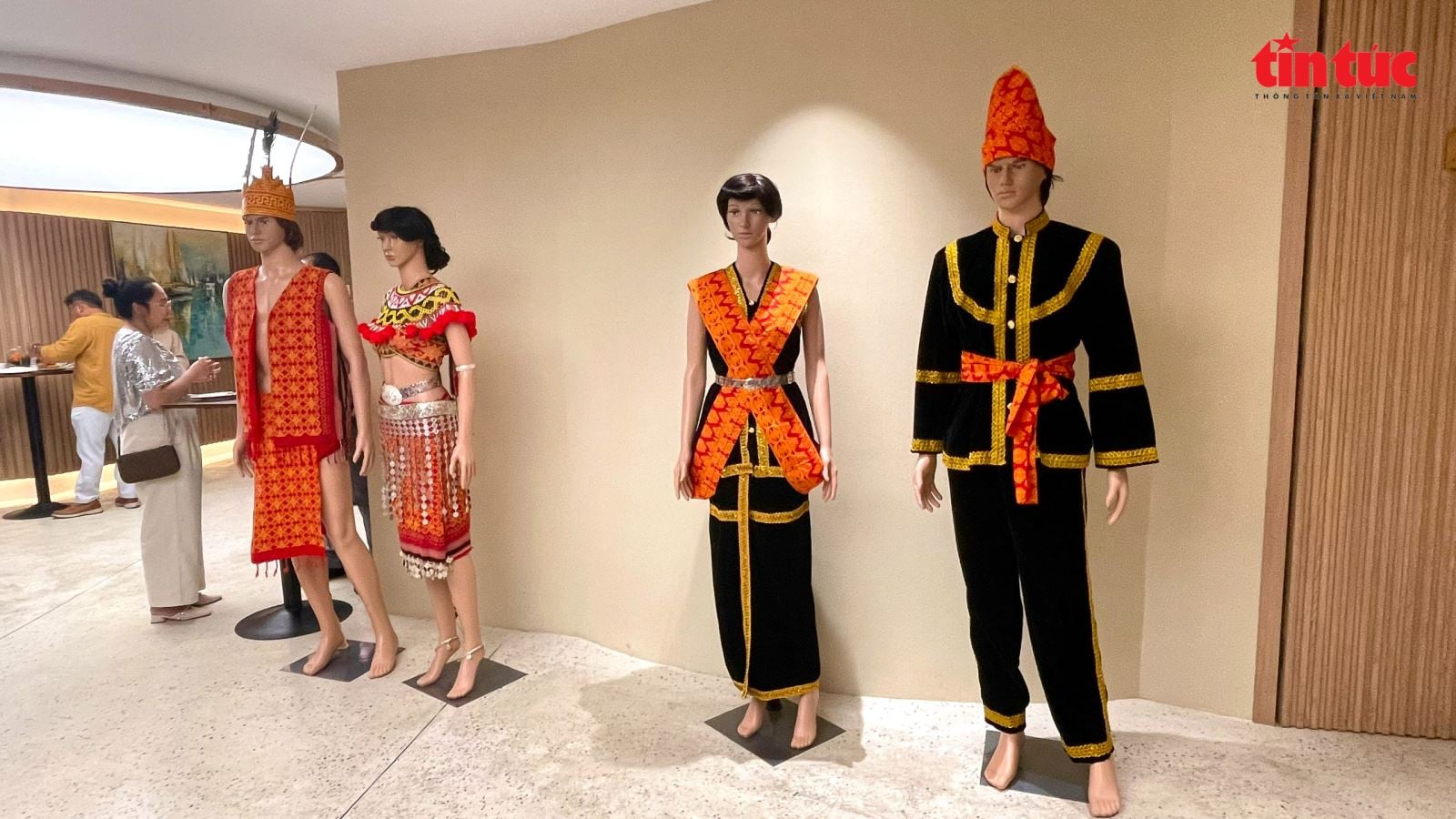 Promuovere la cultura e la cucina malese presso il pubblico vietnamita. Chú thích ảnh