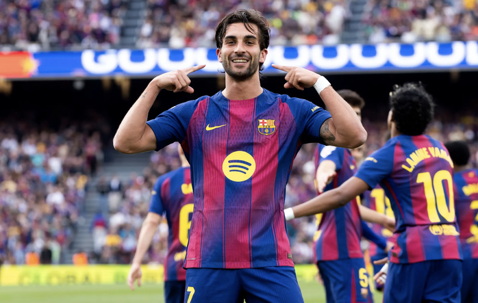 Barcelona đại thắng derby Catalan, áp sát ngôi vô địch La Liga - Ảnh 2.