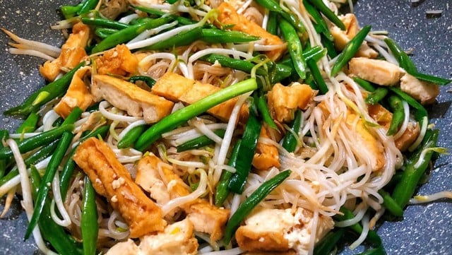 Ricetta per un piatto che aiuta ad abbassare gli enzimi epatici nelle persone con livelli elevati di enzimi epatici - Immagine 3. Công thức món ăn cho người men gan cao, giúp hạ men gan - Ảnh 3.