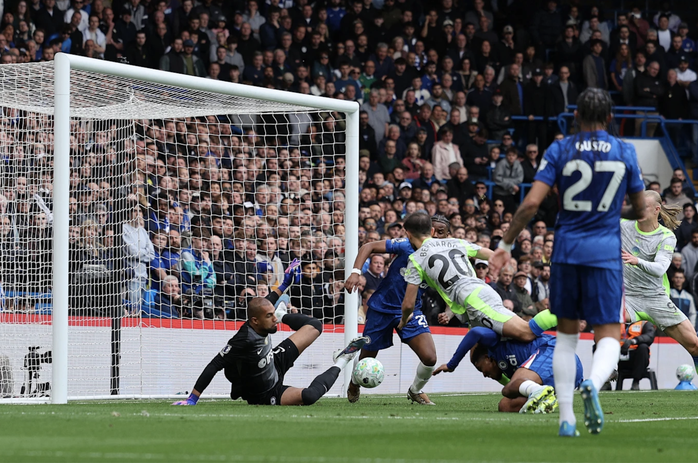 Man City đại thắng Chelsea, thổi bùng cuộc đua vô địch - Ảnh 2.