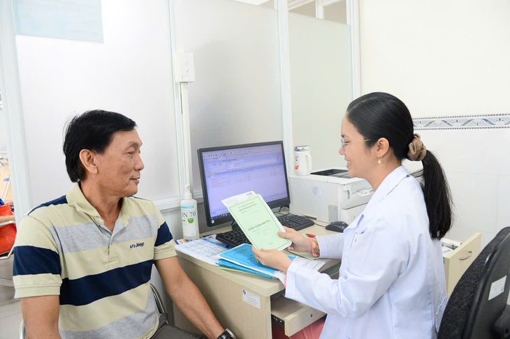 khám sức khỏe miễn phí - Ảnh 1.