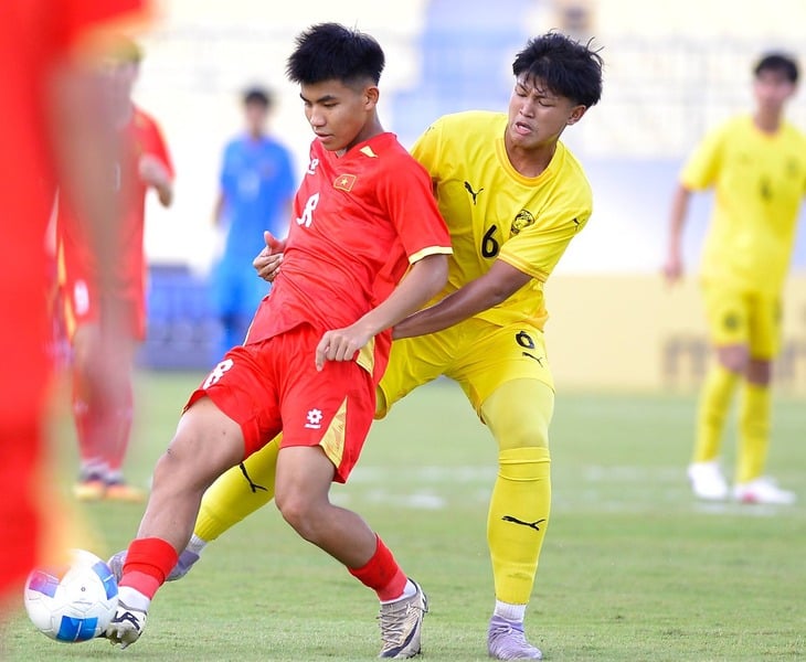 แฟนฟุตบอลชาวมาเลเซียต่างผิดหวังหลังจากทีมชาติมาเลเซียรุ่นอายุไม่เกิน 17 ปี พ่ายแพ้ให้กับเวียดนามอย่างยับเยเย