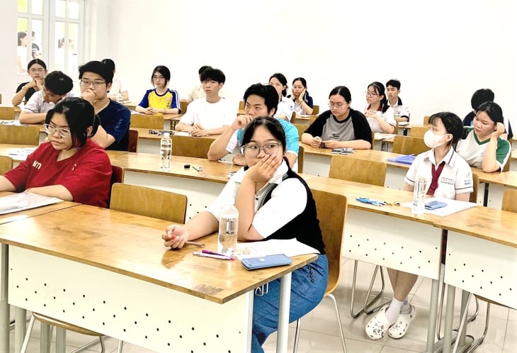 Apakah saya harus mengikuti tes bakat kedua? - Gambar 1. thi đánh giá năng lực - Ảnh 1.