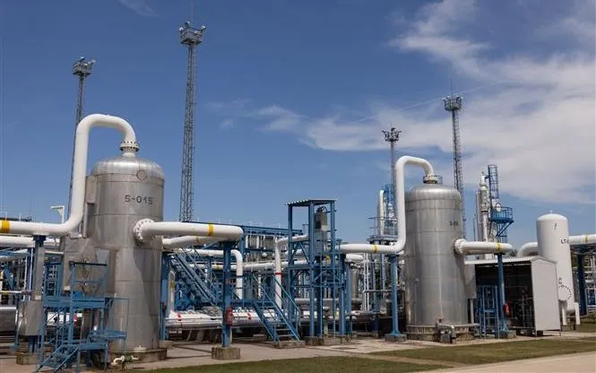L'UE sta valutando la possibilità di ridurre le tasse sull'energia. EU cân nhắc việc giảm thuế năng lượng