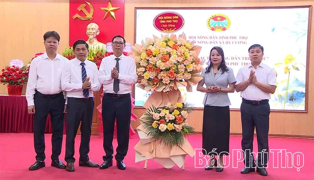 Lancio del Millionaire Farmers Club nella comune di Hy Cuong.