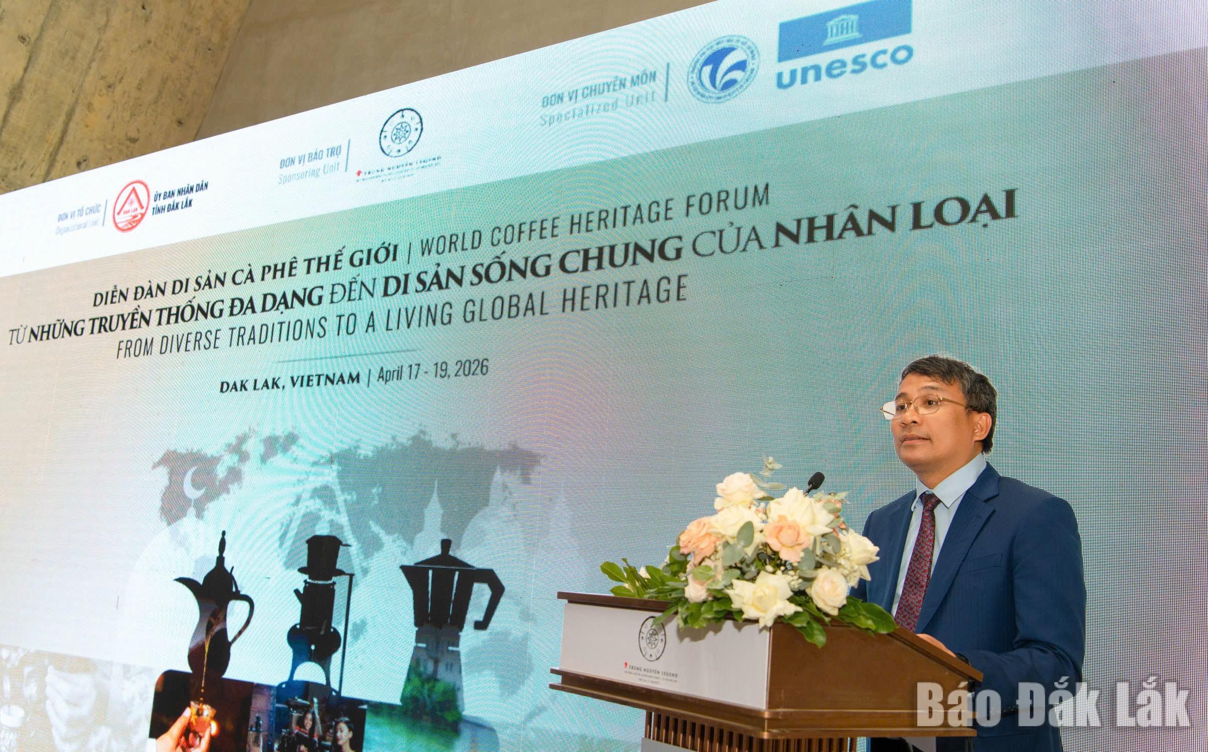 Senhor Nguyen Minh Vu, Vice-Ministro Permanente das Relações Exteriores.