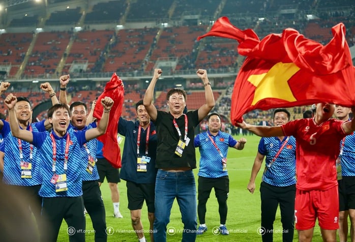 HLV Kim Sang-sik được 