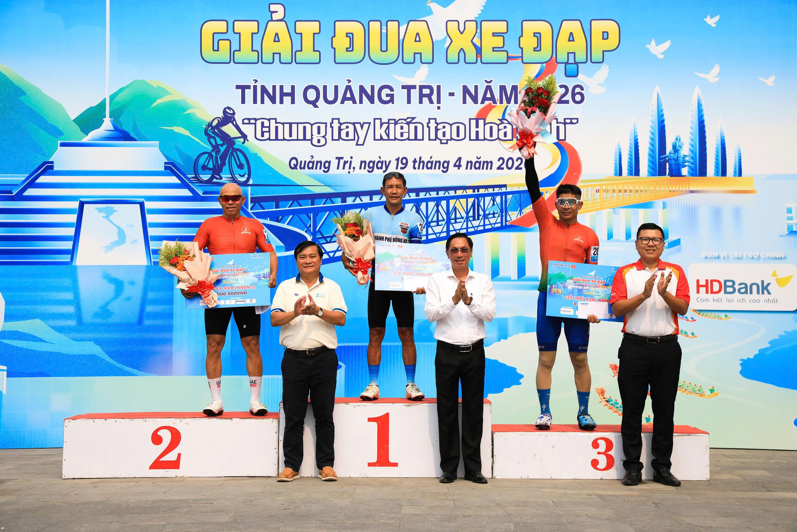 Gay cấn những vòng đua quanh Thành cổ Quảng Trị- Ảnh 1.