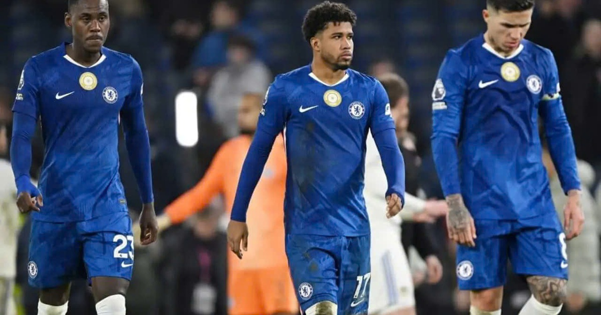 Chelsea and Manchester United in Crisis: Premier League Giants Struggle