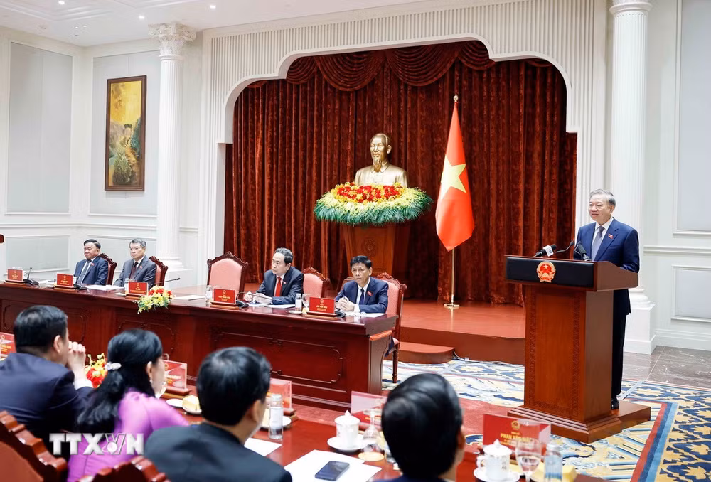 Tiếp tục đổi mới căn bản tư duy về công tác dân tộc và chính sách dân tộc- Ảnh 2.