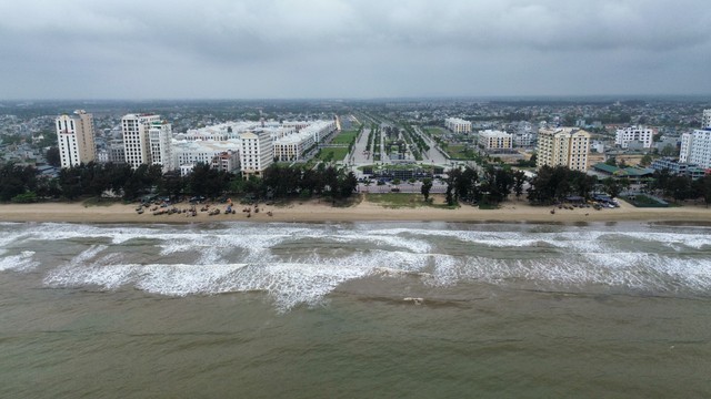 Du lịch Sầm Sơn 2026: Hành động quyết liệt để không có nước thải ra biển - Ảnh 1.