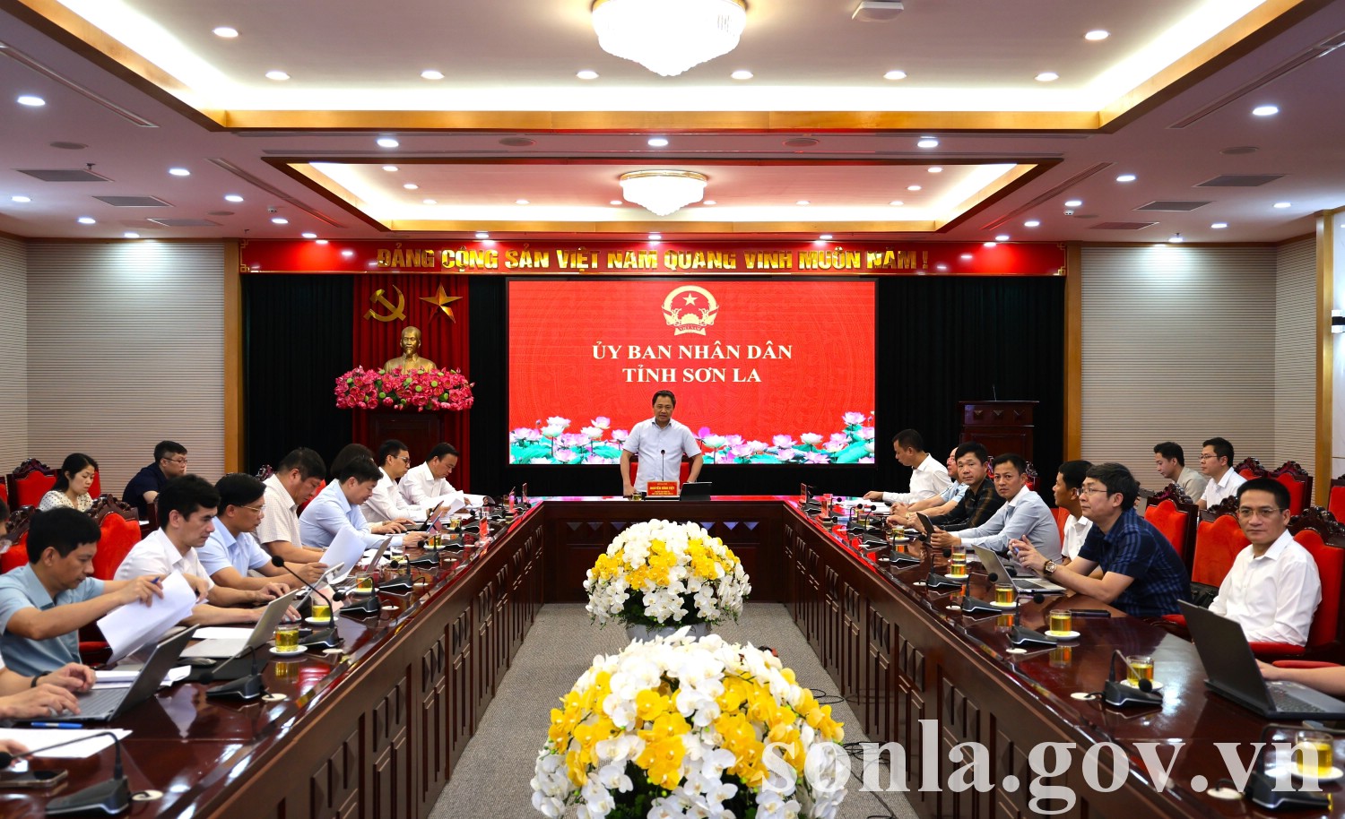 anh tin bai