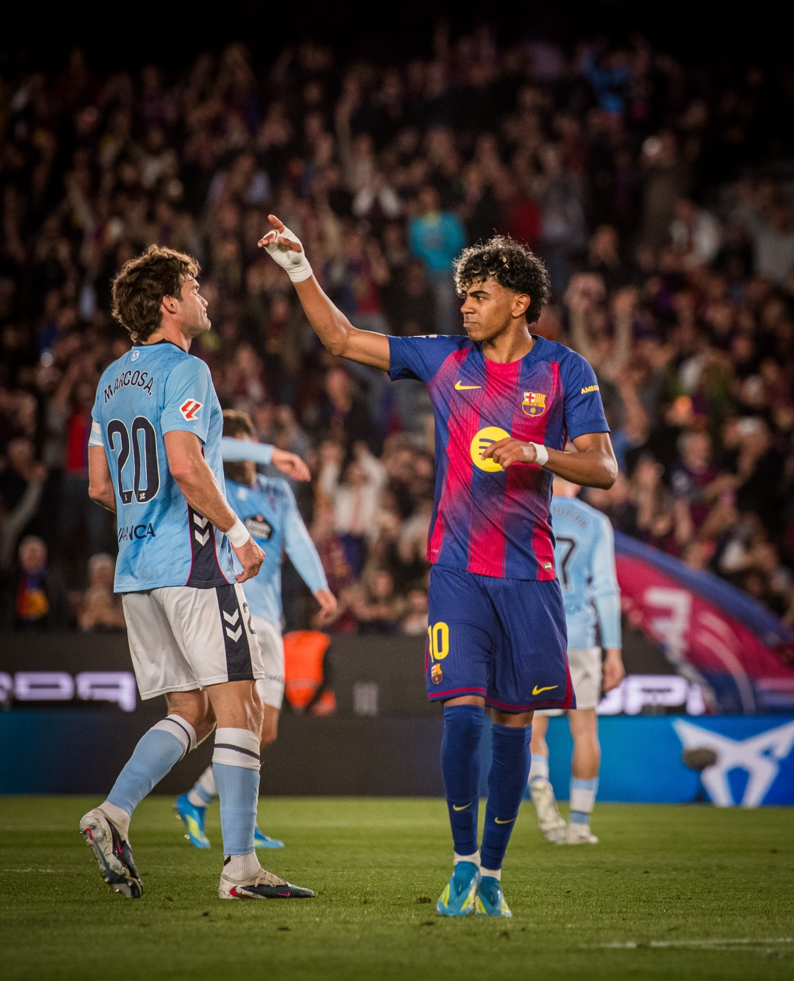 https://static-images.vnncdn.net/vps_images_publish/000001/000003/2026/4/23/yamal-ghi-ban-roi-chan-thuong-barca-tien-sat-ngoi-vo-dich-186.jpg