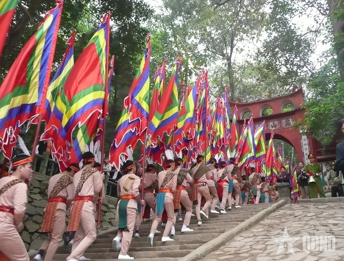 មួយពាន់ឆ្នាំនៃការបង្កើតកំណត់ត្រាពង្សាវតារនៃសម័យស្តេចហុង។